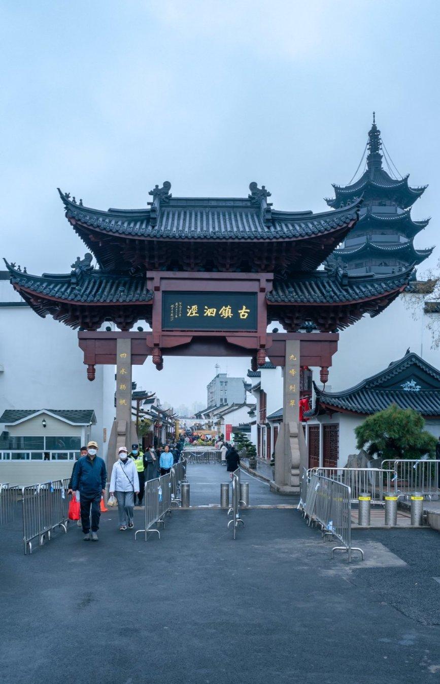透明拼接屏在汽车领域的应用